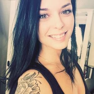 Meet your Posher, Vanessa